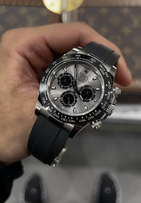 ROLEX DAYTONA SILVER BLACK DAIL