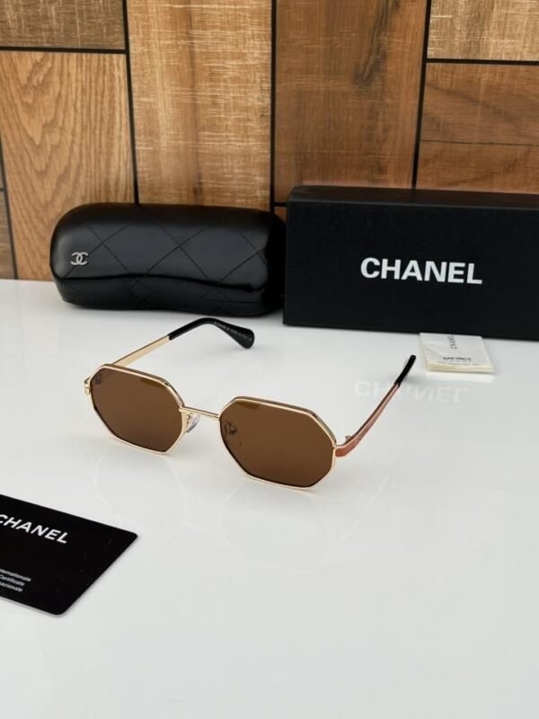 Chanel_1431_gold_brown