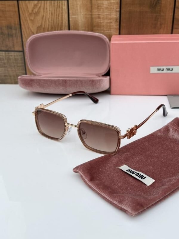 Miu_miu_559_gold_peach_brown