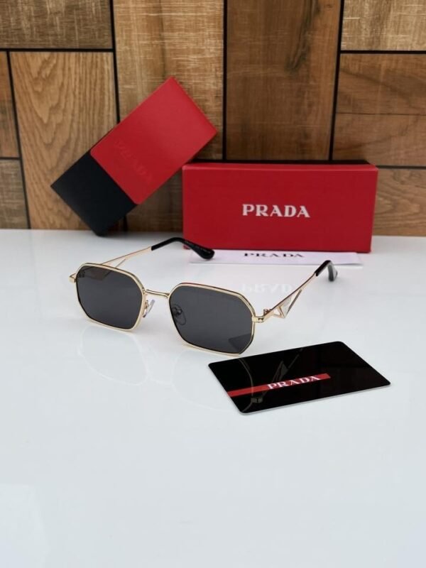 Prada_425_gold_black