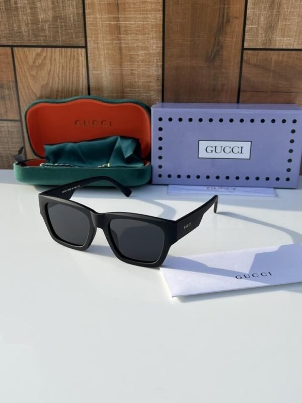 Gucci_1668_matt_black
