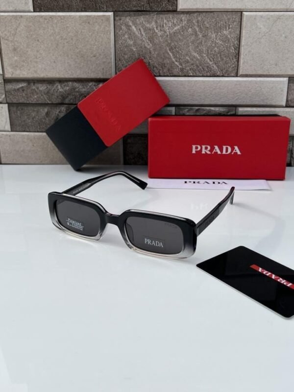 Prada_7738_black_white
