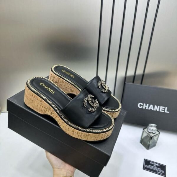 Chanel_CC_Platform_Black_Sandal_Slide_With_OG_Box_&_Carry_Bag_2286-5_Black