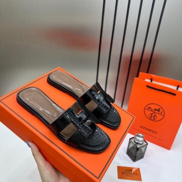 Hermes Paris Oran Flats Croc Leather Black For Her With OG Box & Carry Bag Black Slide