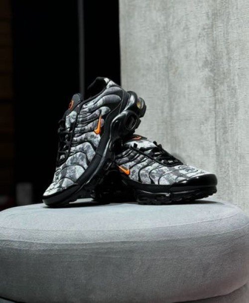 Nikee Air max plus TN Black Orange Camo