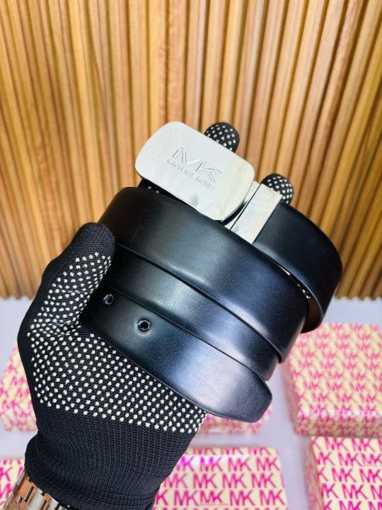 04 MK MICHAEL _ KORS PREMIUM QUALITY REVERSIBLE BELT