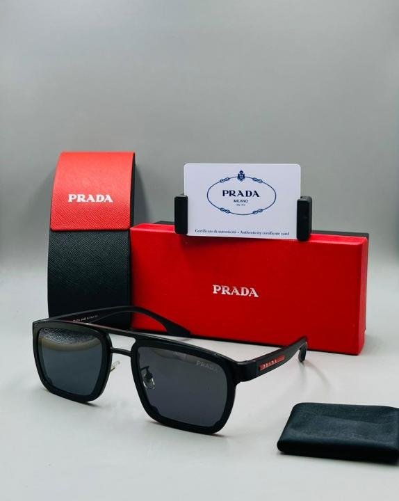 PRAD_A SUNGLAS