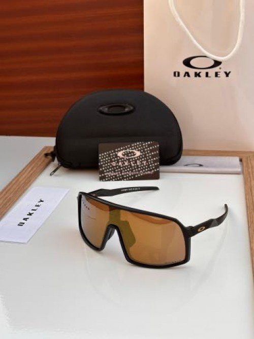 Oakle_y Sunglas