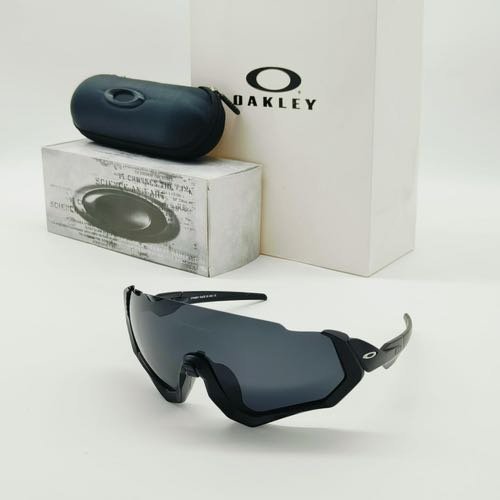 Oakle_y sunglas