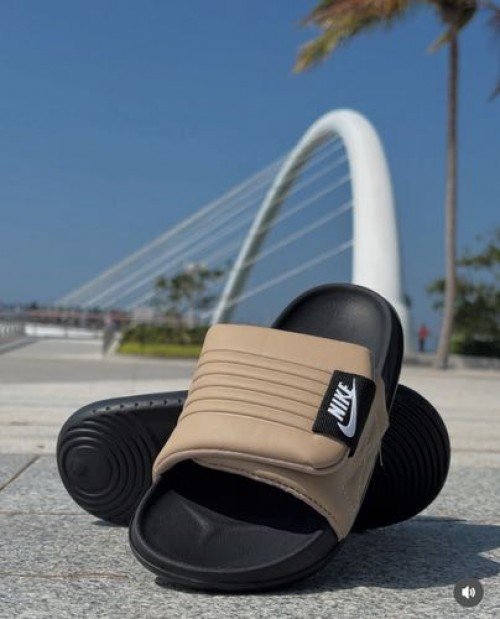 Nike_Offcourt_Adjustable_Slides_Khakhi