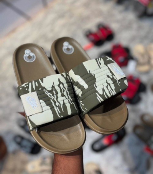 Nik_e Offcourt Adjustable Camo Olive Green Slides