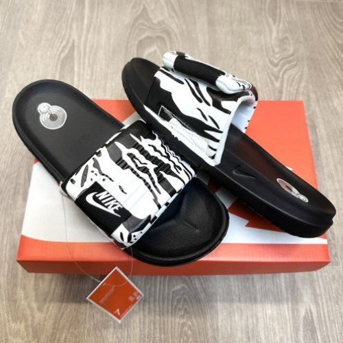 WMNS Nike Offcourt Camo Adjust White Black Premium Slides