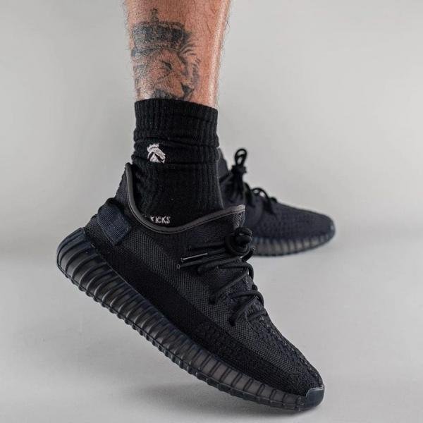 Adida_s yeezy boost 350 v2 onyx semi ua with all accesories