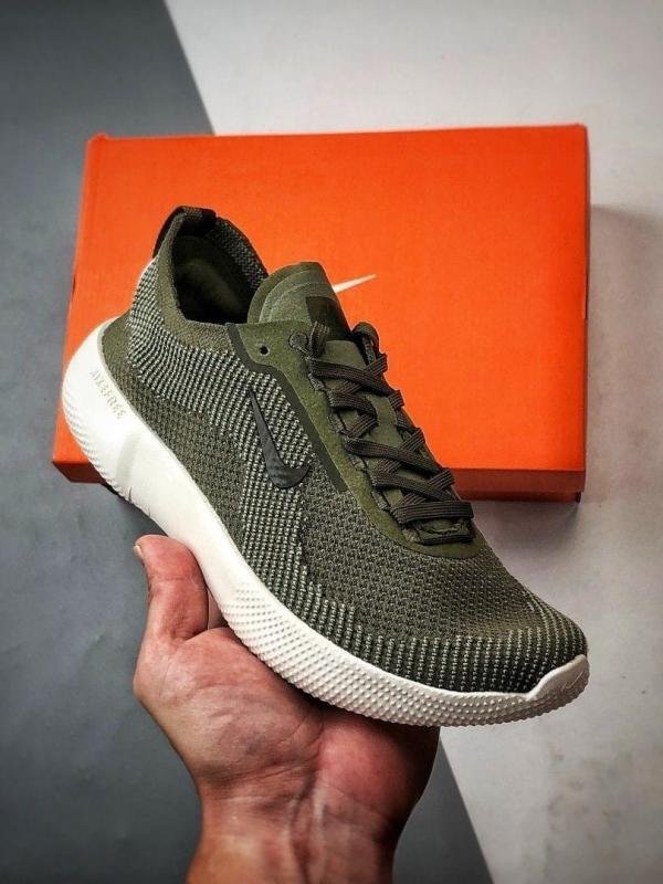 Nik.e Free 2025 Medium Olive Green