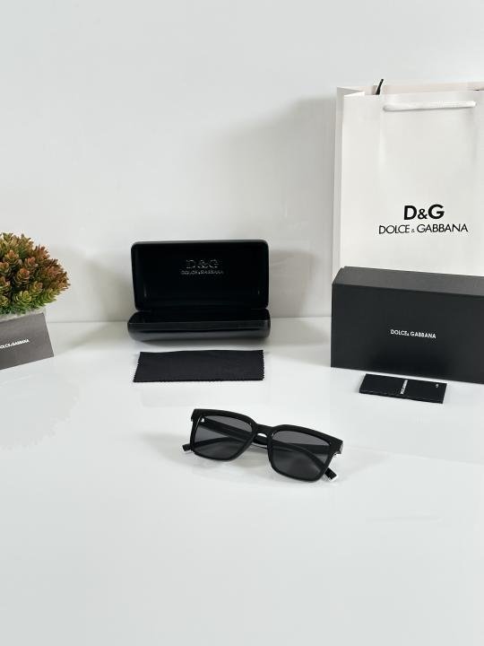 Dolce_&_Gabbana_5101_Black_White