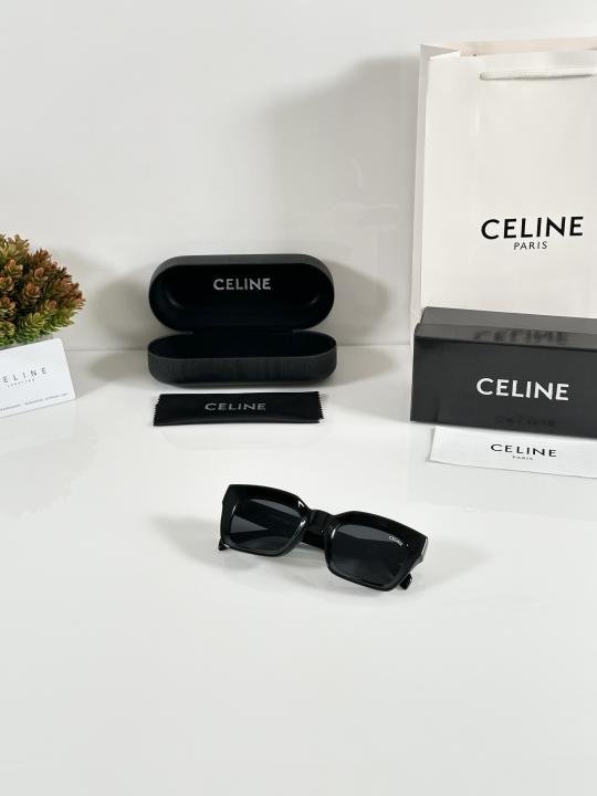 Celine WMNS 1007 Black