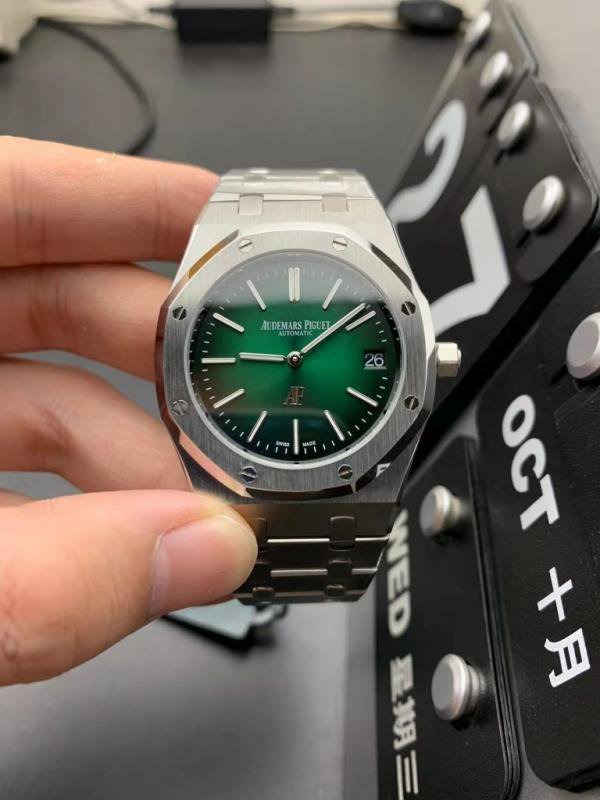 Audemars_piguet royal Oak Quartz
