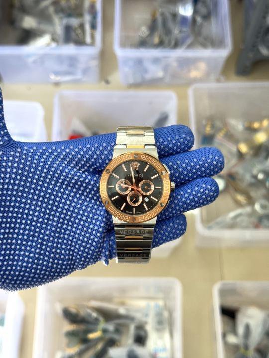 Versace Chain Reaction