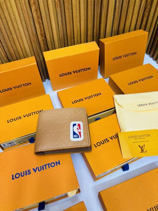 16 LV LOUIS VUITTO_N PREMIUM QUALITY WALLET