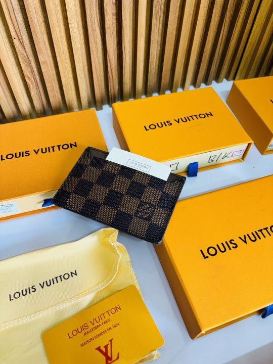 169 LV LOUIS VUITTO_N PREMIUM QUALITY CARD HOLDER WALLET