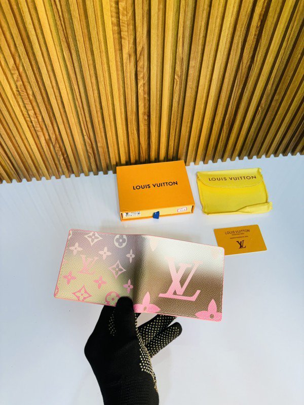 321 LV LOUIS VUITTO_N PRINTED PREMIUM QUALITY WALLET WITH BOX