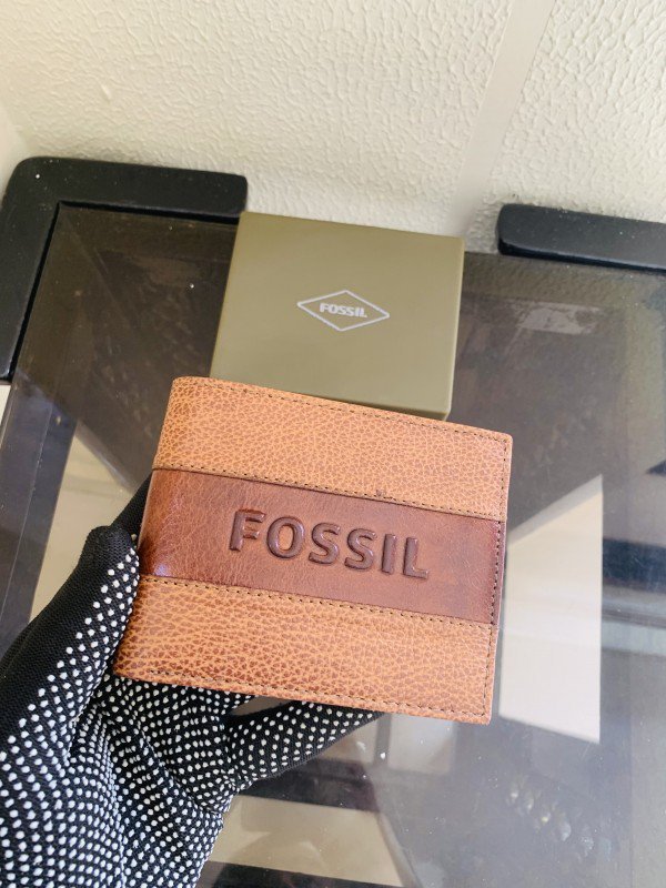 12 FOSSI_L PRINTED PREMIUM QUALITY WALLET WITH BOX