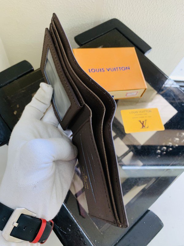 21 LV LOUIS VUITTO PRINTED PREMIUM QUALITY WALLET WITH BOX