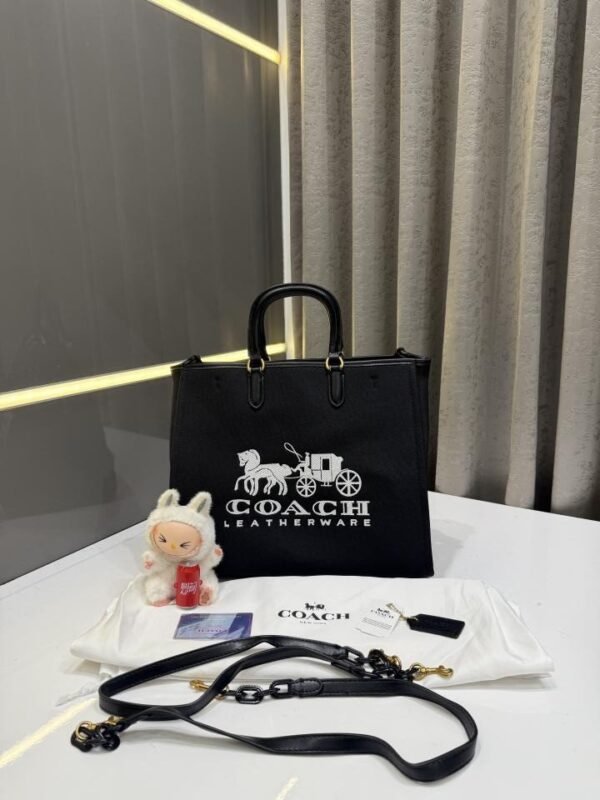 COAC.H BLACK PREMIUM LEATHER TOTE BAG WITH OG DUST BAG &