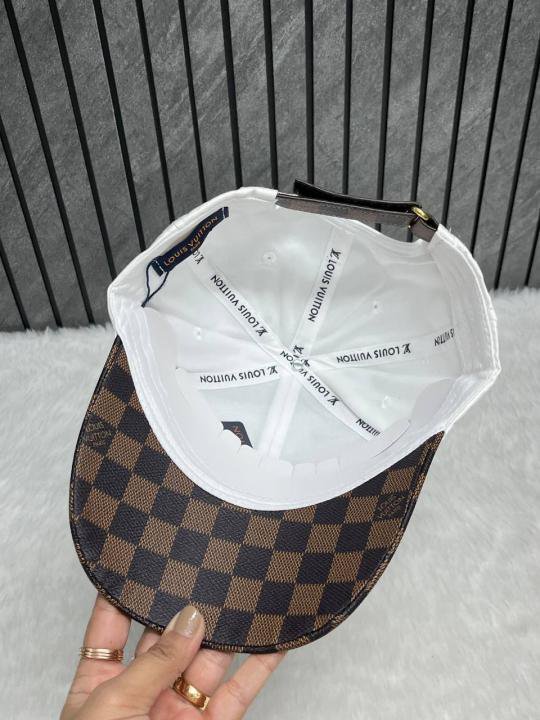Louis_Vuitton_Signature_Lovers_Side_Logo_White_Premium_Unisex_Cap_With_Safety_Box