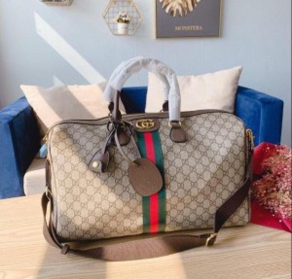 Gucci_duffle_bag_with_dust_bag_517