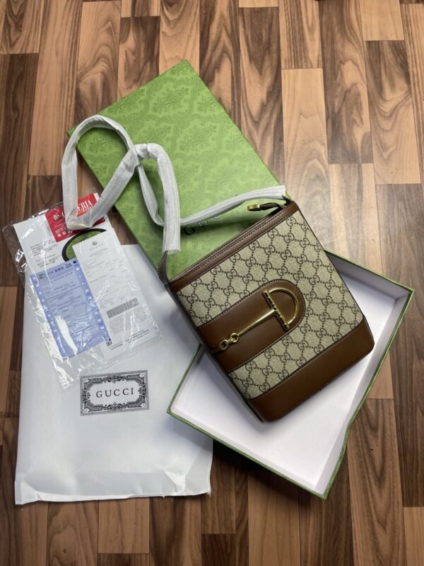 GUCCI 73 MINI BUCKET BAG with og box 311(BR)