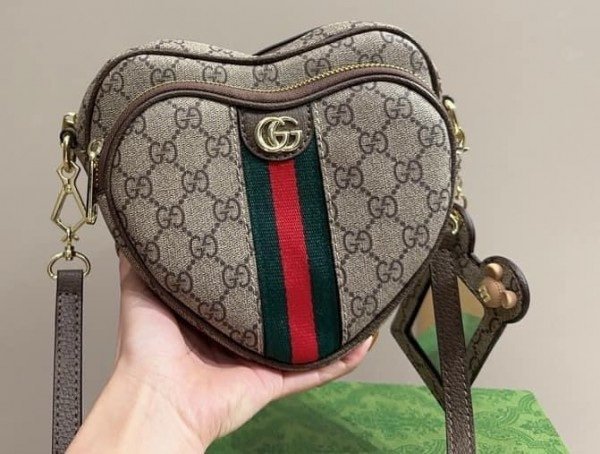 Gucci heart pochette shape sling bag with box 110(BR)