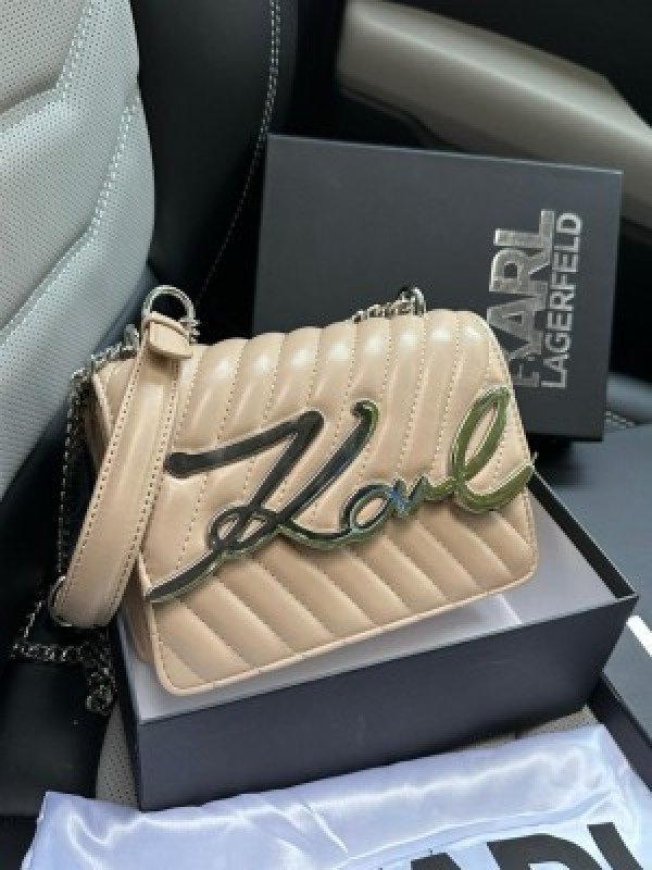 Karl largerfield bag with og box 1921(PH)