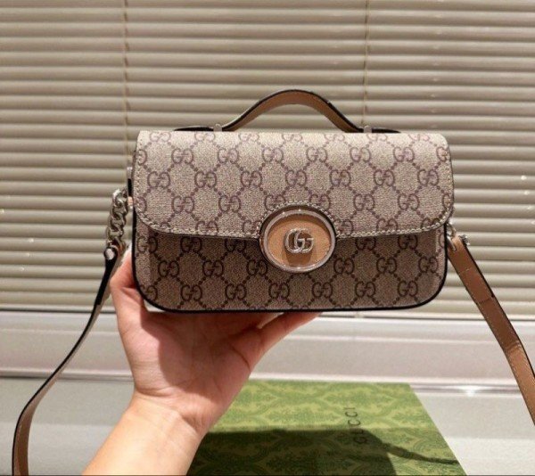 GUCC_I Petite GG small monogram shoulder bag with double box 176