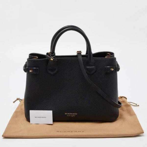 Burberry_banner_premium_handbag_with_satin_dustbag_tags_etc(210)