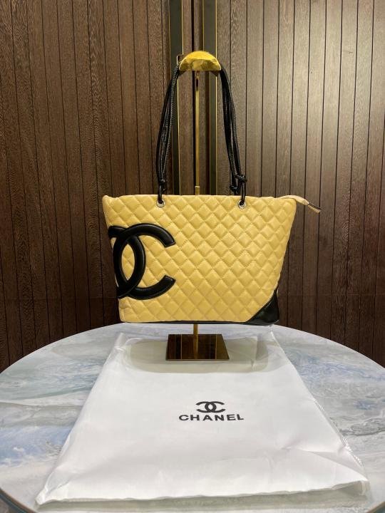 chane_l Quilted Calfskin Cambon Tote Large with dust cover 427