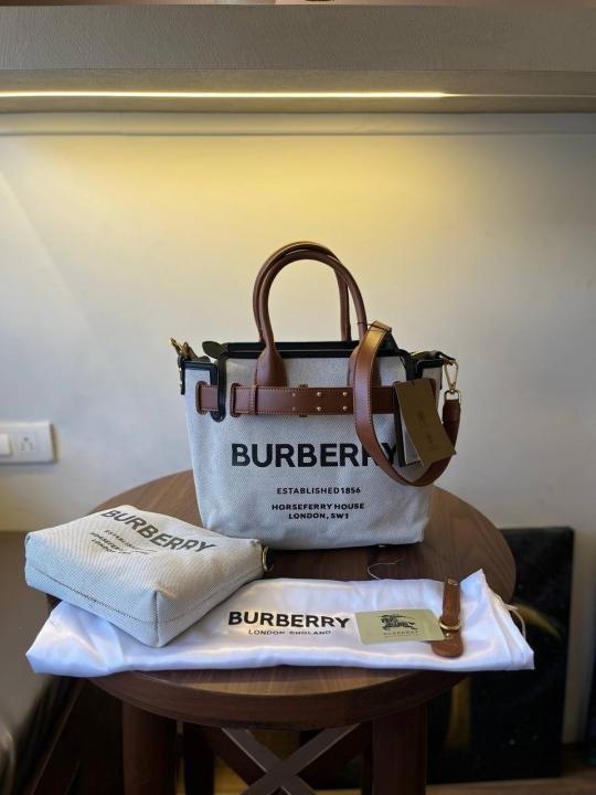 Burberry_horseferry_canvas_belted_totebag_with_pouch_tags_satin_dustbag_etc
