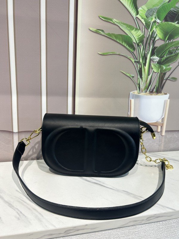 Christian_Dior_Signature_Oval_Camera_Bag_With_OG_Box_&_Dust_Bag_(Black)