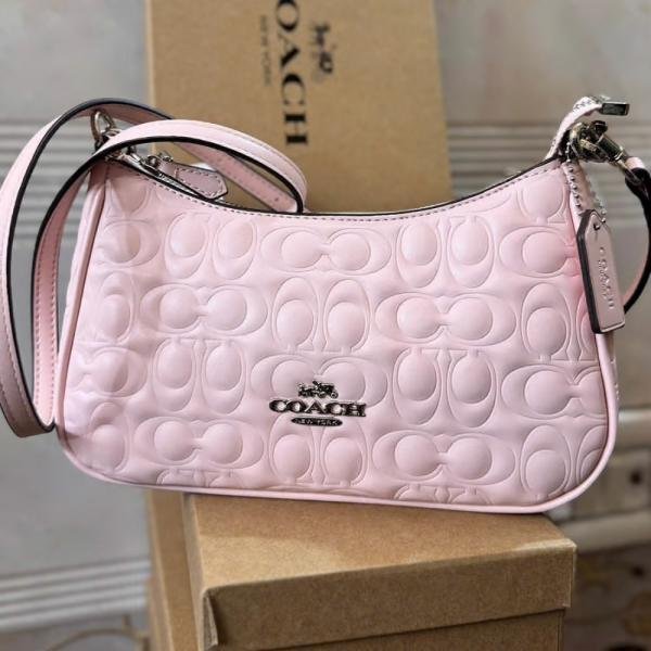 Coach_Terry Embossed Pink Shoulder Bag With Box premium quality