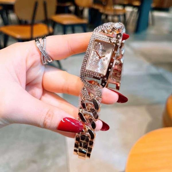 GUES_S WATCH 9957