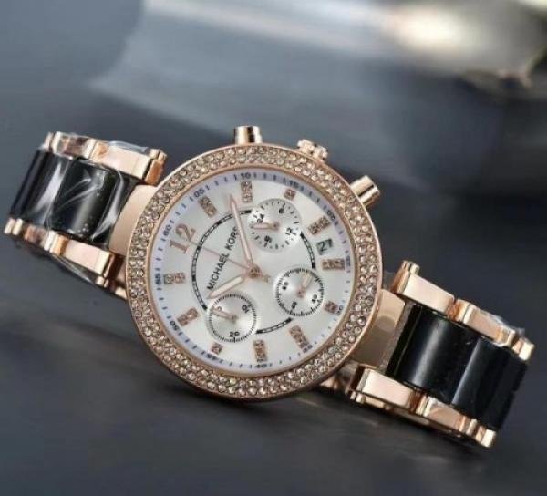 MICHEAL _KORS PARKAR TOTNE 191