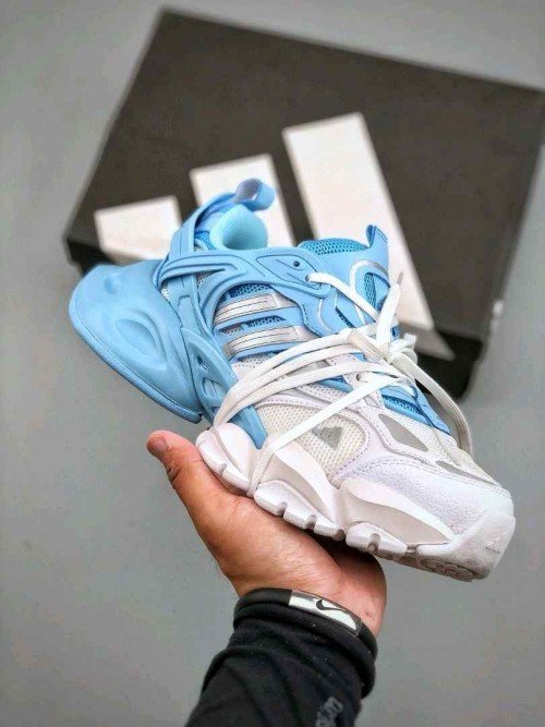 Adidas_XLG_Runner_Deluxe_White_Blue