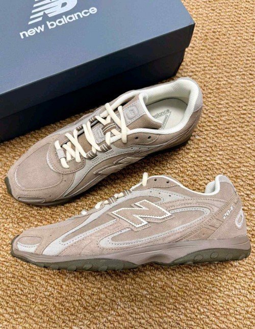 new balancee 204L Mushroom Arid Stone352