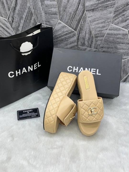 Chanel_Twist_Lock_Khakhi_platform_Slides_For_Women_With_Original_Box_And_Carry_Bag