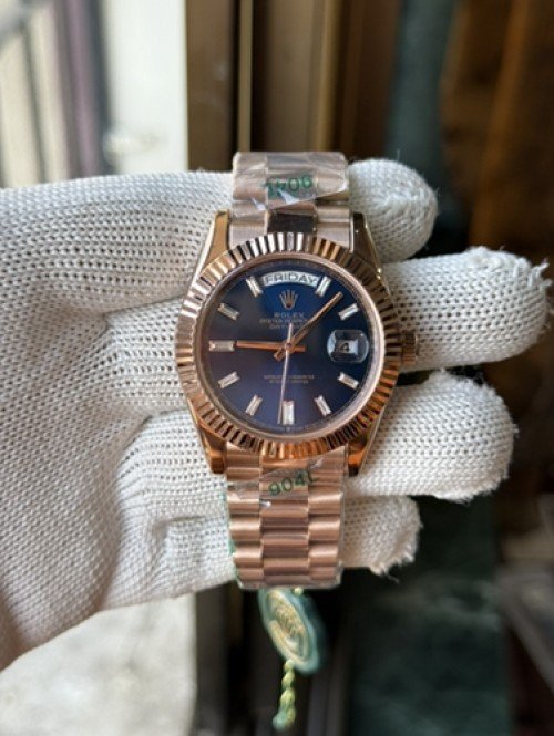Rolexx day date Rose Gold Blue Baguette