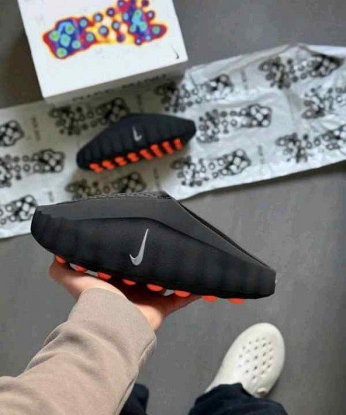 Nikee Mind 001 Black slide