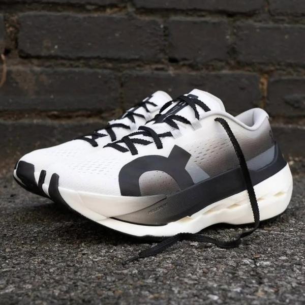 On Running Cloudboom Max White