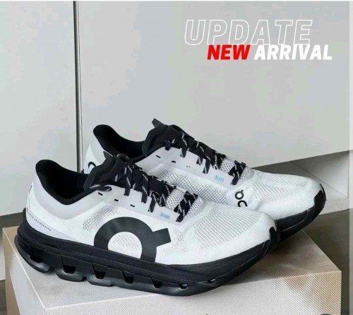 on Cloudflow 5 S Glacier and Black